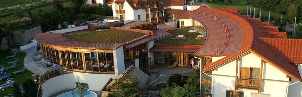 Ayurveda Resort Mandira Bad Waltersdorf Exteriör bild